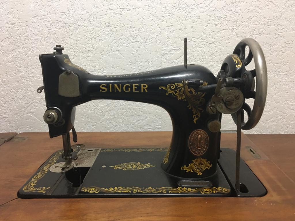 Machine à coudre Singer vintage