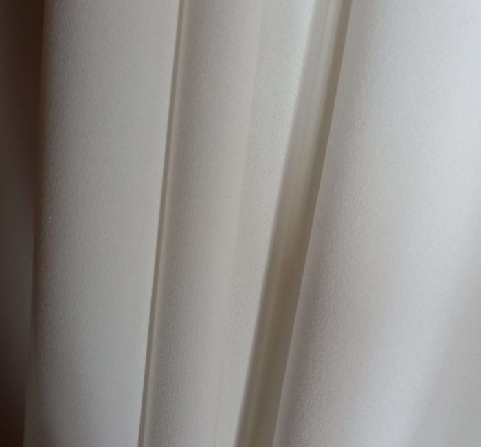 Tissu crêpe ivoire
